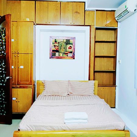 Sakura Hostel Saigon Хошимин Экстерьер фото