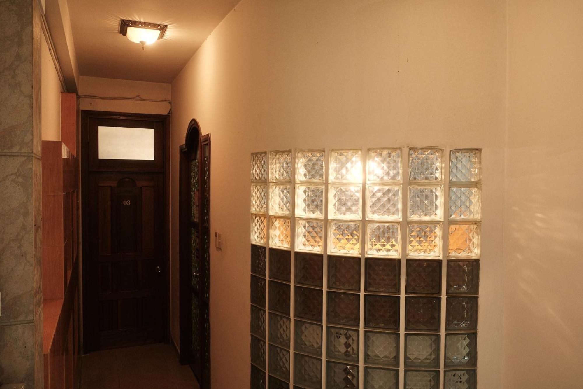 Sakura Hostel Saigon Хошимин Экстерьер фото